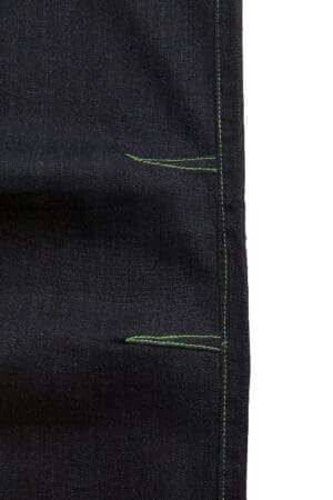 cuciture ginocchio rinforzate