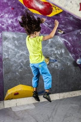 tshirt e pantalone Bouldering Bambino