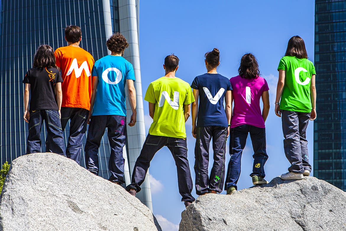 Abbigliamento sportivo MONVIC