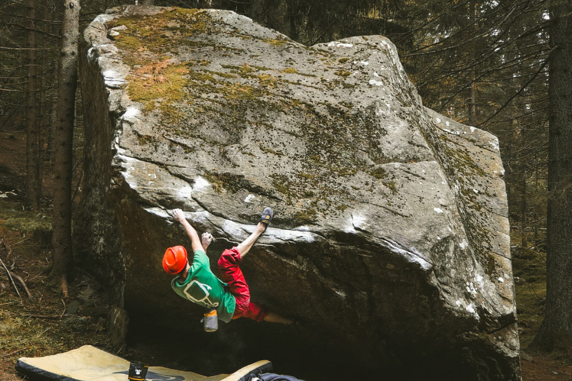 Pantaloni donna arrampicata falesia e bouldering