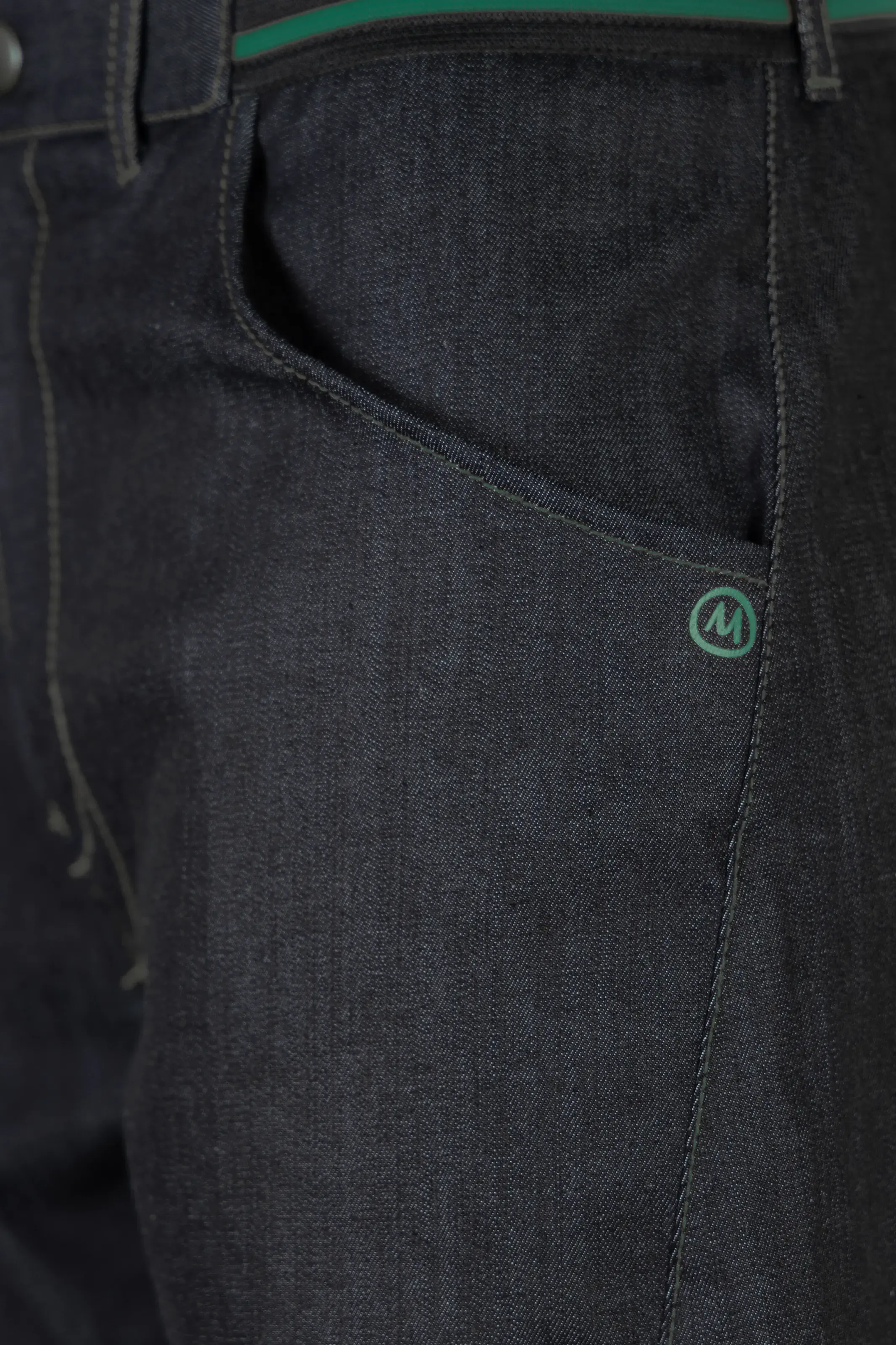 Jean d'escalade en denim taille élastique unisexe - coutures vert - GEO STRIPES Monvic