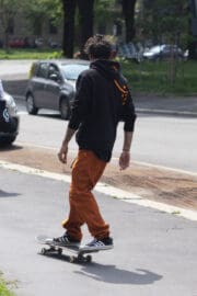 Hoodie unisex "Skate" black NAVAJO - Image 3