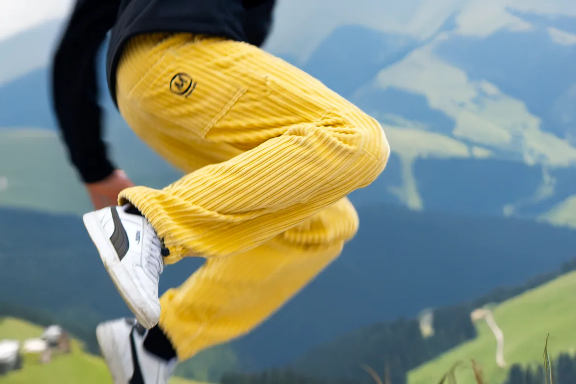 Pantalons de sport en velours Monvic - Promo -15 % jusqu’au 30 juin