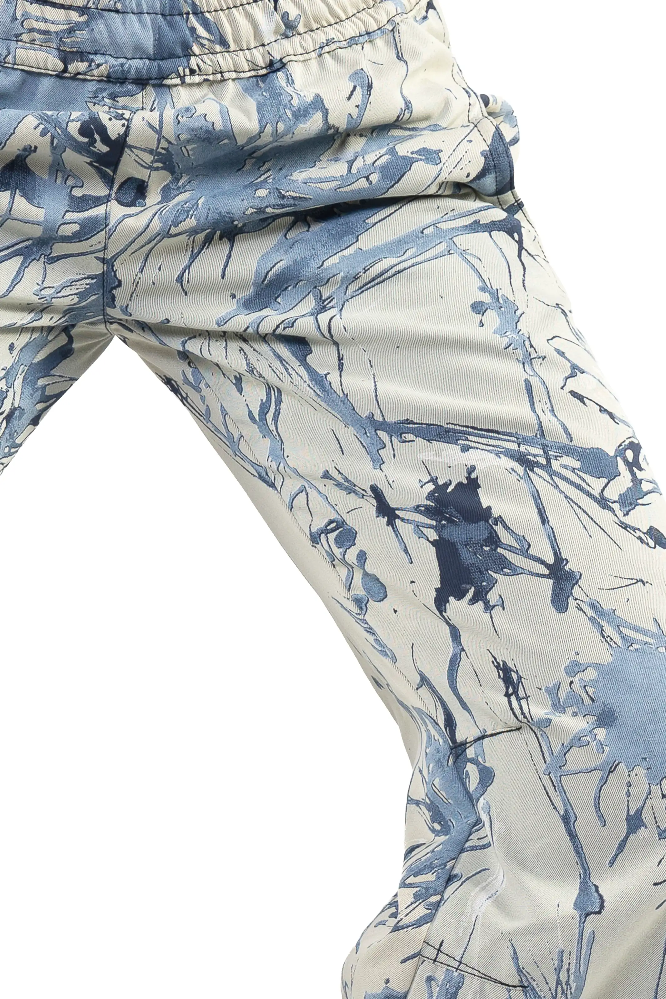 Detail of the Splash! cream and blue print